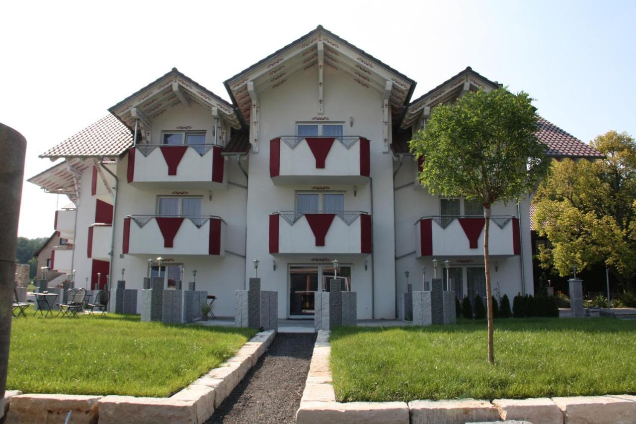Zum Kreuzritter Aparthotel Wuestenrot Exterior photo